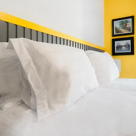 Enxhi's تيرانا