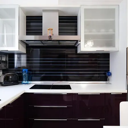 Enxhi's * تيرانا